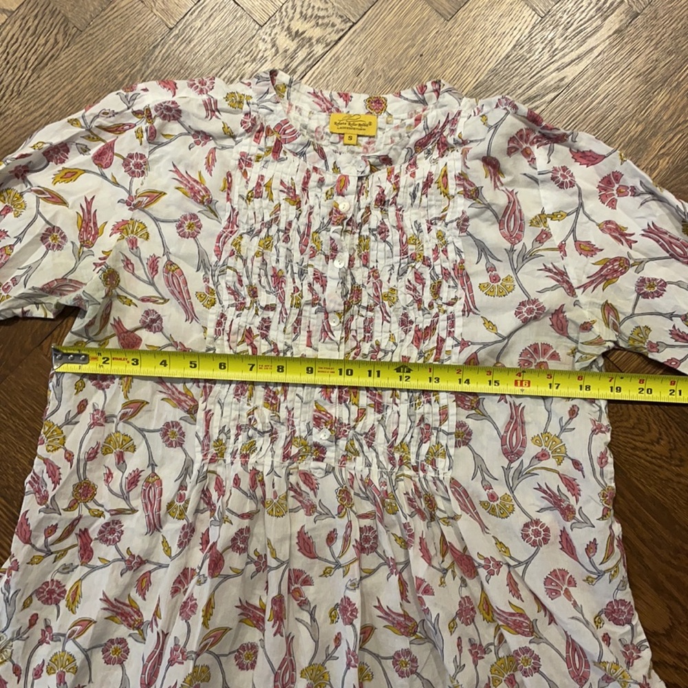Roberta Roller Rabbit Floral Pintuck Long Sleeve Tunic Top - Picture 5 of 16
